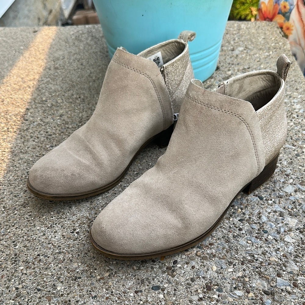 TOMS Beige Suede Ankle Booties